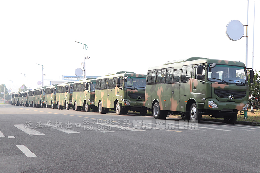 东风越野客车 东风四驱客车,东风13座客车 东风23座载人客车,东风4X4客车.东风运兵客车,东风工程救援客车,东风柴油客车,武警森林客车,东风客车出口,东风客车报价,东风4X4客车销售