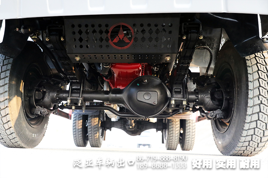 右舵卡车,双排卡车,出口专用车定制,4*4右驾货车,越野卡车,全驱车出口