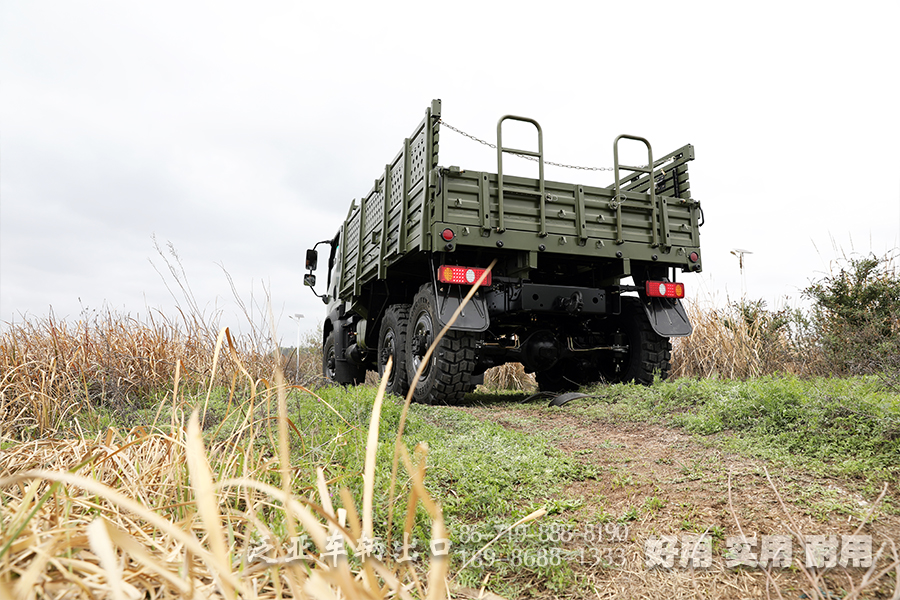 东风六驱,六驱越野卡车,平头卡车,柴油越野汽车,东风6*6卡车,东风6*6运兵车,东风运兵车,六驱运兵车,六驱民用车出口,卡车出口,
