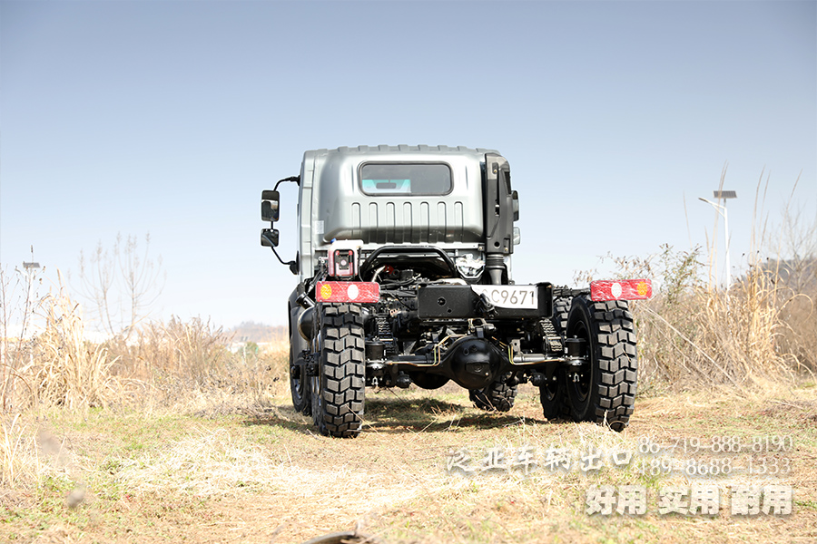 6*6卡车底盘,大马力底盘改装,越野底盘改装,舒适的卡车,驾乘感舒适,平头卡车底盘,山猫越野车
