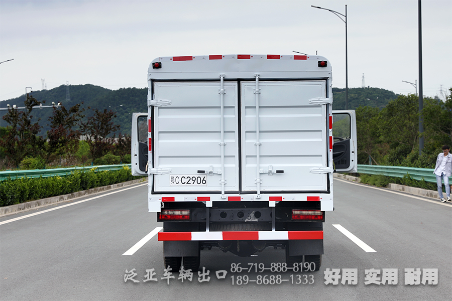 东风四驱,东风栅栏载货车,4×4小型柴油仓栅车,全驱越野专用车,3.8米栅栏载货车,越野专用车厂家,商用小微卡厂家,四驱轻型货车