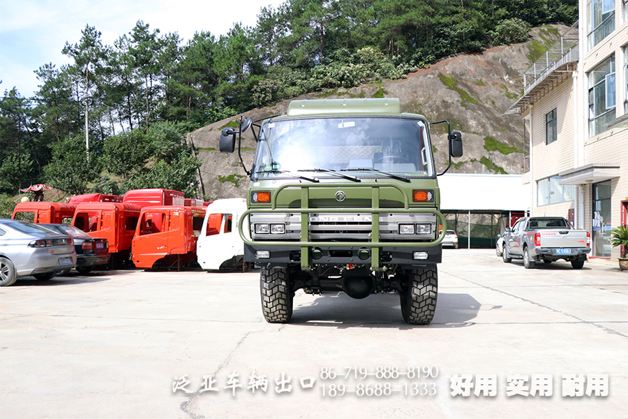 东风EQ2102NJ底盘,EQ2102NJ底盘,东风6*6底盘,6*6平头底盘,专用车底盘改装,六驱153双排底盘,双排军车底盘,153底盘,专用车底盘