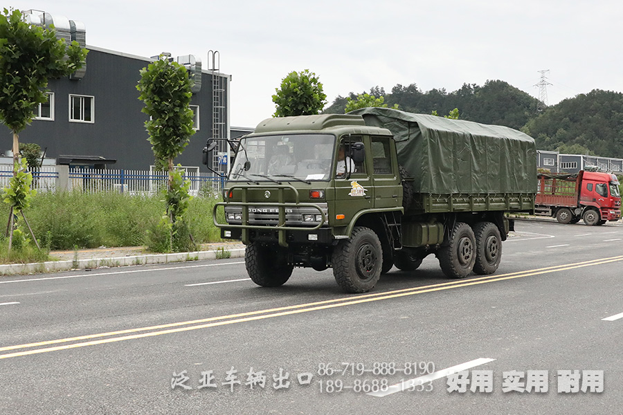 东风EQ2102N双排越野卡车_6*6全驱153双排高配运兵车_东风EQ246三吨半越野车配置