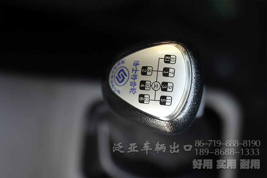 东风六驱340马力越野运输车，340马力重型商用车出口、大载荷越野运输车