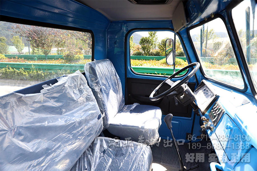 东风六驱经典款EQ2082越野底盘,EQ240,东风蓝卡车,尖头卡车,出口长头底盘,经典越野卡车