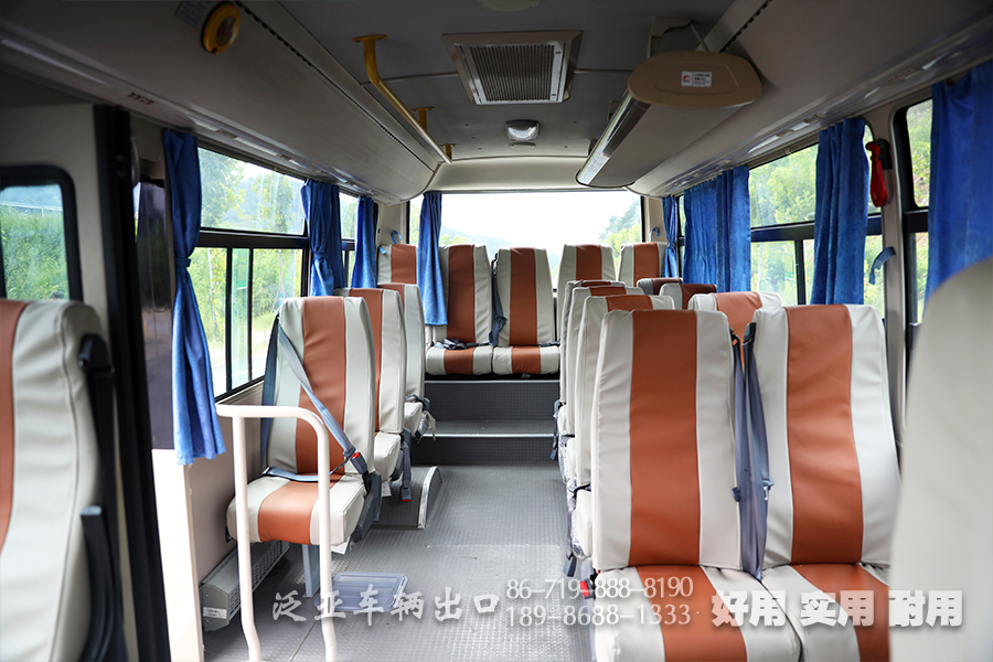 19座公交车,19座乡村巴士,农巴村巴,单桥中巴车,6米中型客车,出口型巴士