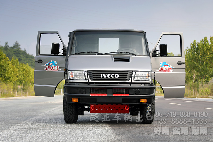 全驱越野底盘,轻型底盘,全驱底盘,长头底盘,底盘改装,短头卡车出口,依维柯4X4,长头房车底盘,全驱轻型房车