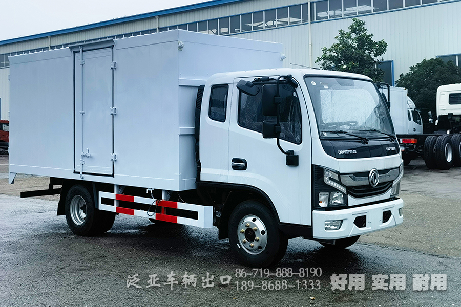 东风四驱,平头厢式货车,出口专用卡车,四驱白色卡车,4×4 平头,越野卡车,厢式车