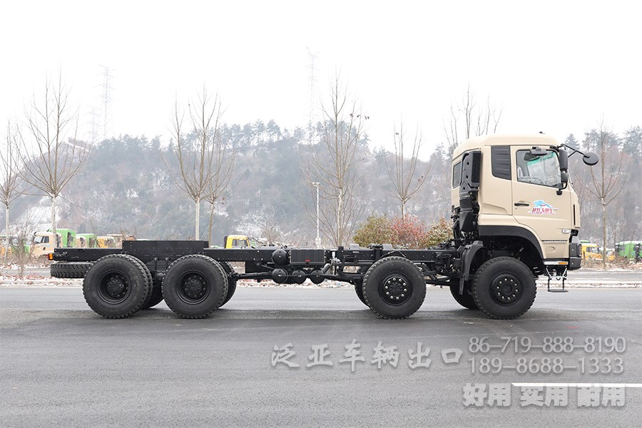 东风底盘改装,八驱底盘,东风450马力底盘,东风八驱,大马力越野底盘,450马力底盘,后八轮越野底盘,全驱可改装型底盘