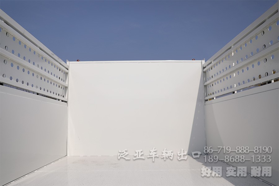 东风13吨自卸车，四驱自卸卡车，4x4自卸车，货箱加高型自卸车，越野自卸卡车，两桥矿用自卸车，自卸车出口，自卸车销售