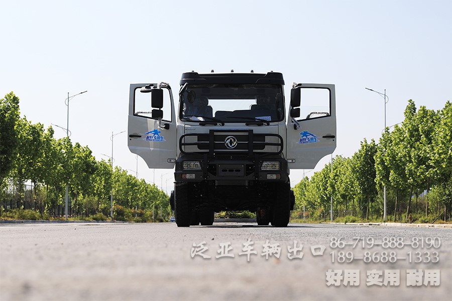 东风4x2，越野专用车底盘，190马力底盘