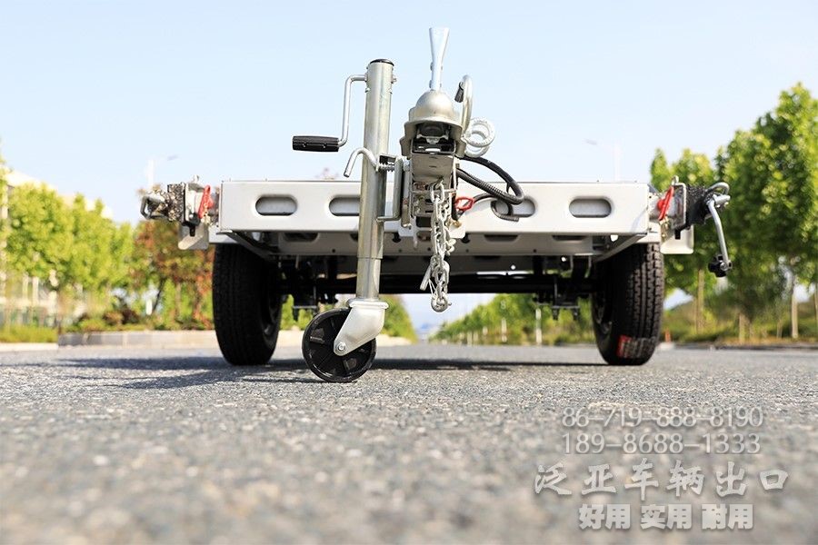 <strong>拖挂底盘打开新世界的一把钥匙</strong>