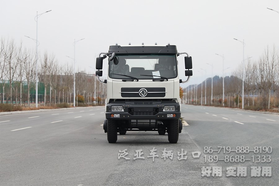 东风四驱，东风4x4，加油车底盘""